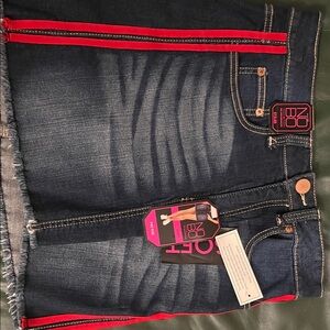 No Boundaries Women's (Junior) Denim with Red Accents